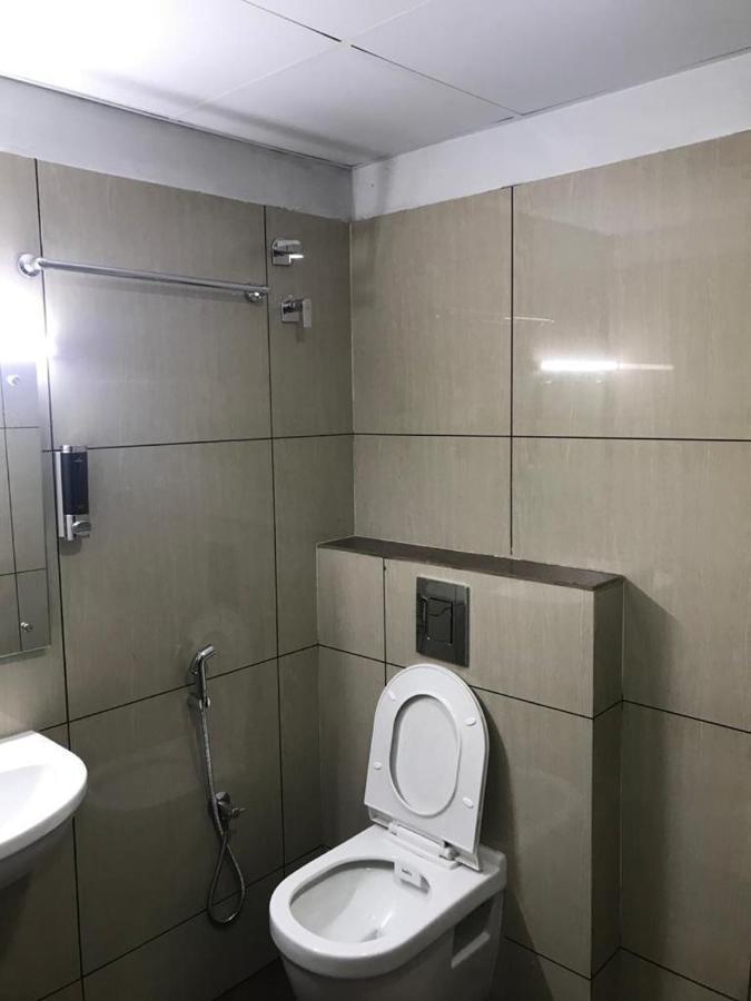 Empire Grande Suites Kochi Luaran gambar