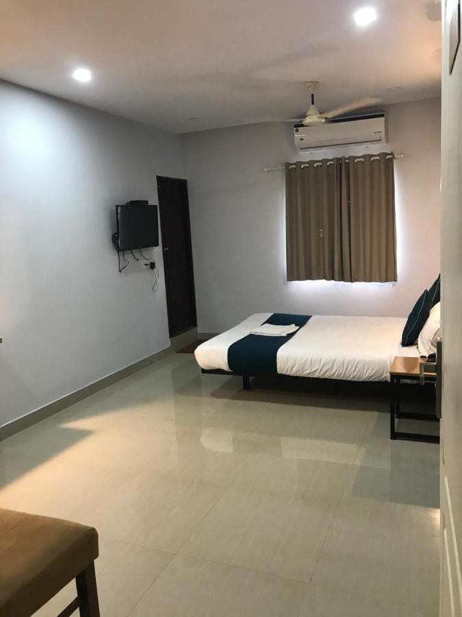 Empire Grande Suites Kochi Luaran gambar